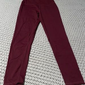 Pretty little thing maroon color leggings